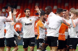 半岛体育娱乐-阿贾克斯与法兰克福欧战风云再起